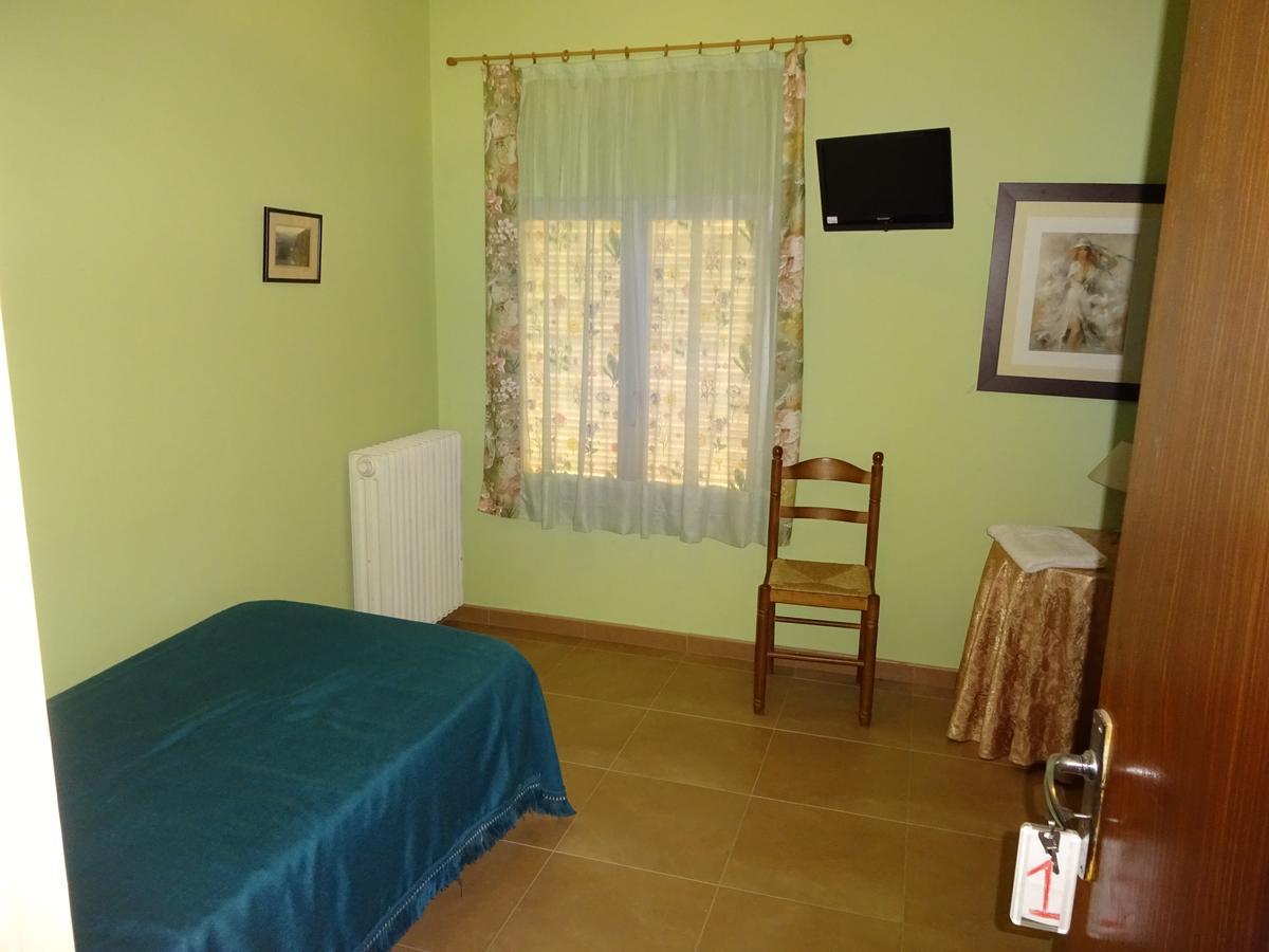 Hostal Terraferma Algerri Ngoại thất bức ảnh